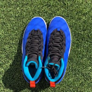 AIR JORDAN 10 RETRO ( LIKE NEW)